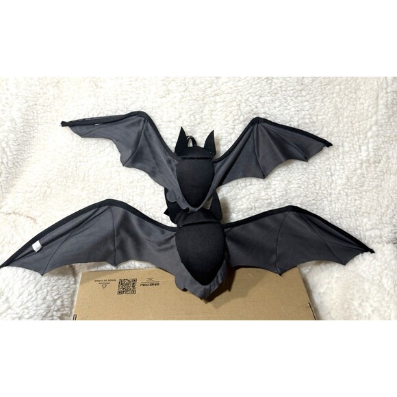Set of 2 Halloween Decorative Large Bat Prop - Hyde and EEK! NEW - Picture 7 of 7